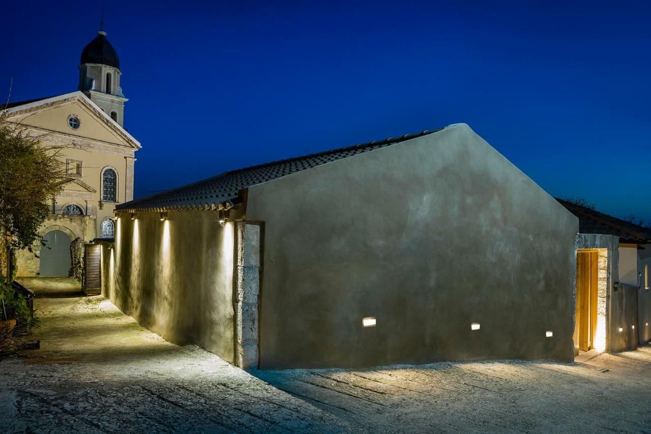 Villa Daniela - Saint Nikolas Retreat Faraklata Exterior photo